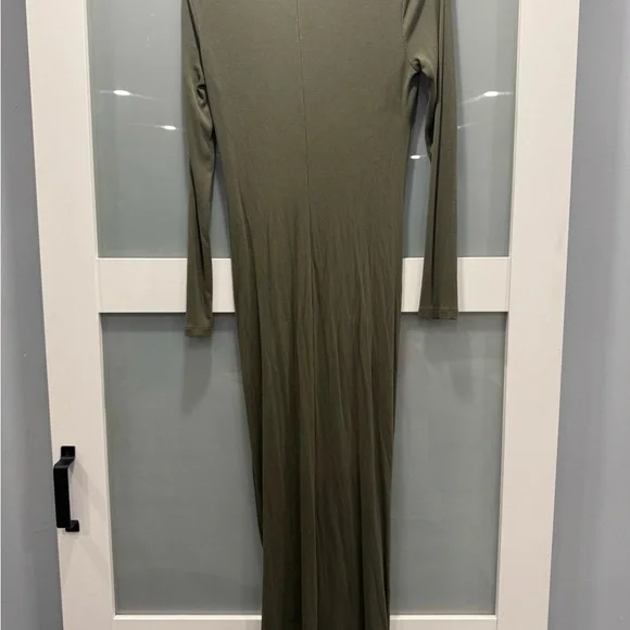 Dynamite Ruched Ribbed Long Sleeve Dress - Picture 4 of 4